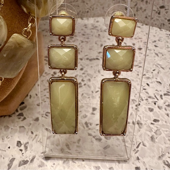 Earth tone faux stone jewelry set - Picture 7 of 11